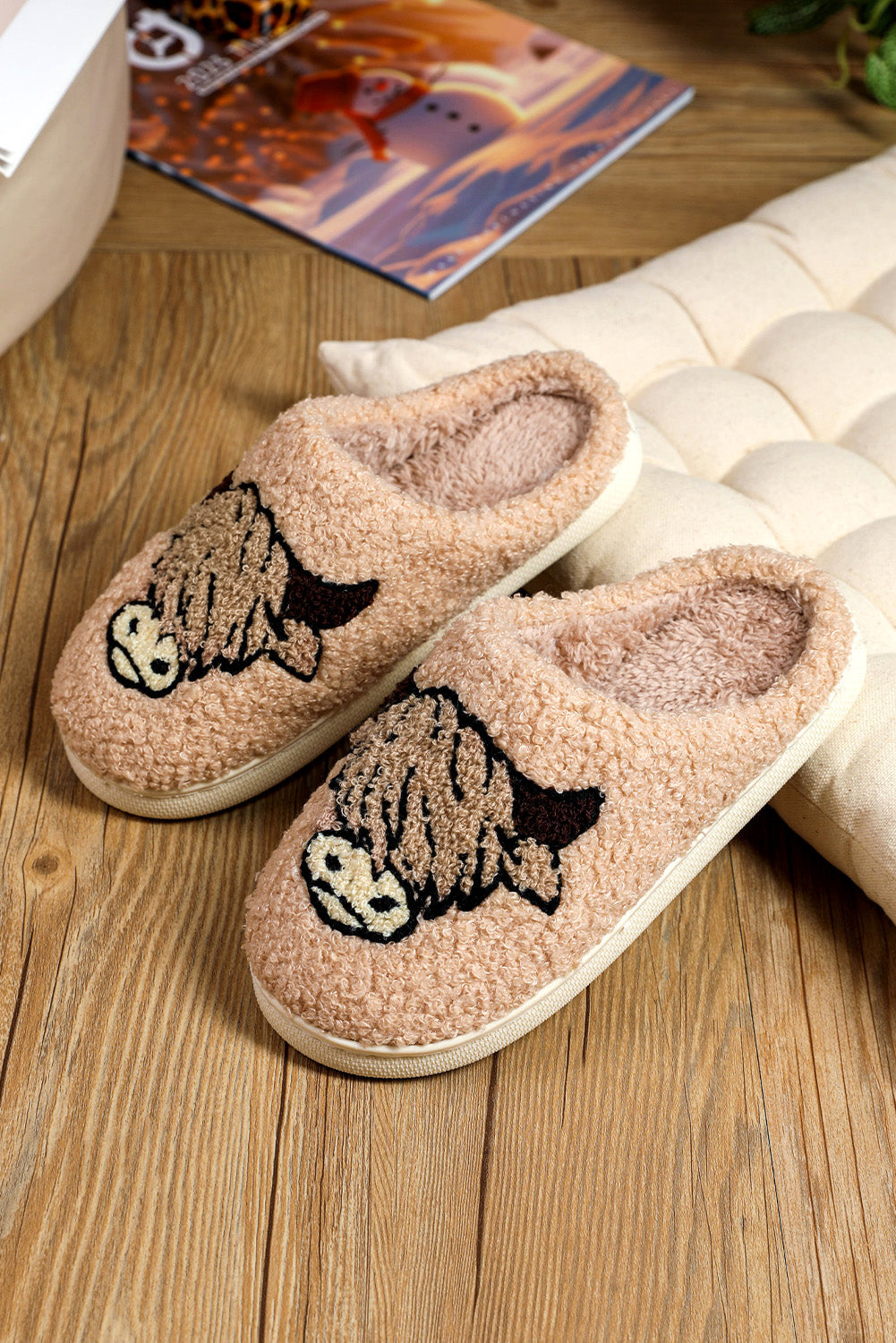 Cow Plush Slippers - Authentic Country Fashion from Working Bull